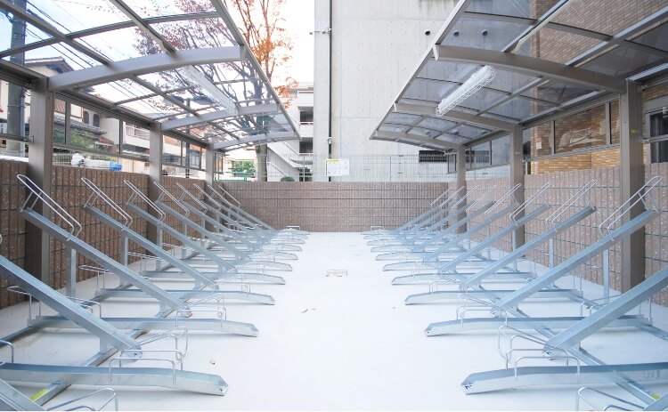 屋根付きの駐輪場｜第6アローズ緑地公園